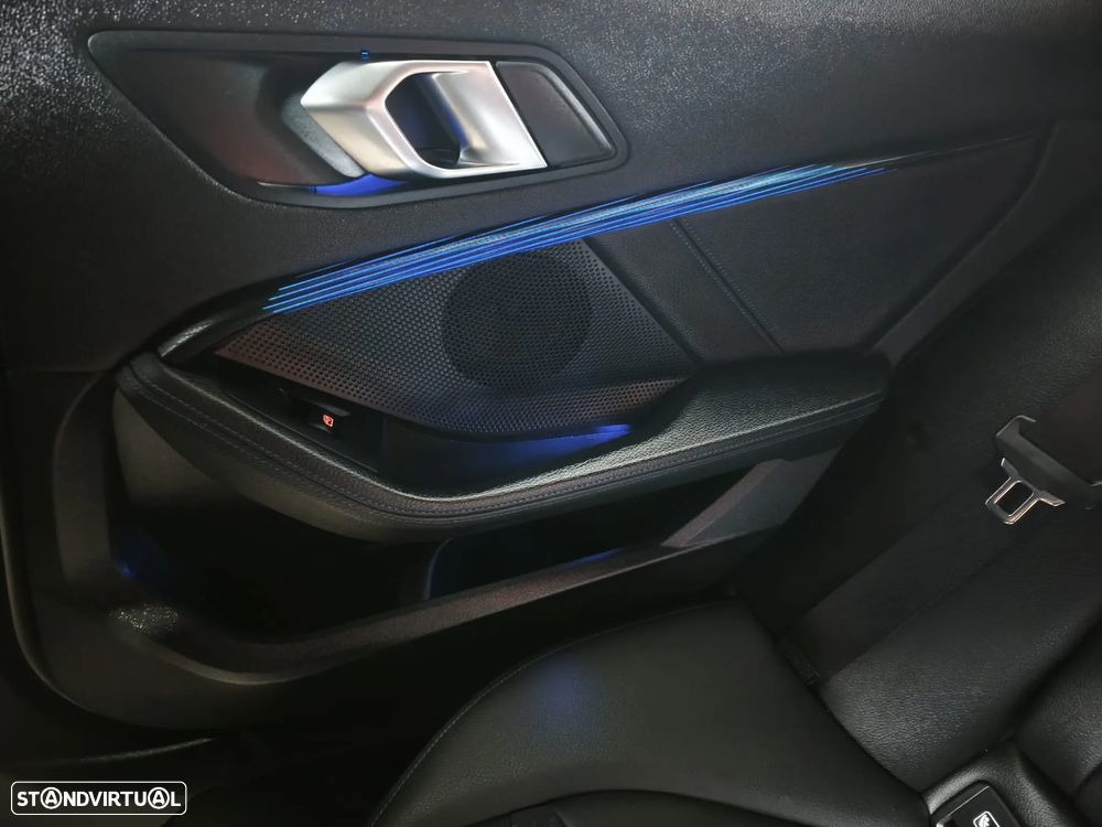 BMW 116 d Pack M - 16