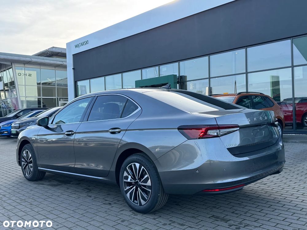 Skoda Superb 2.0 TSI Edition 130 DSG - 5