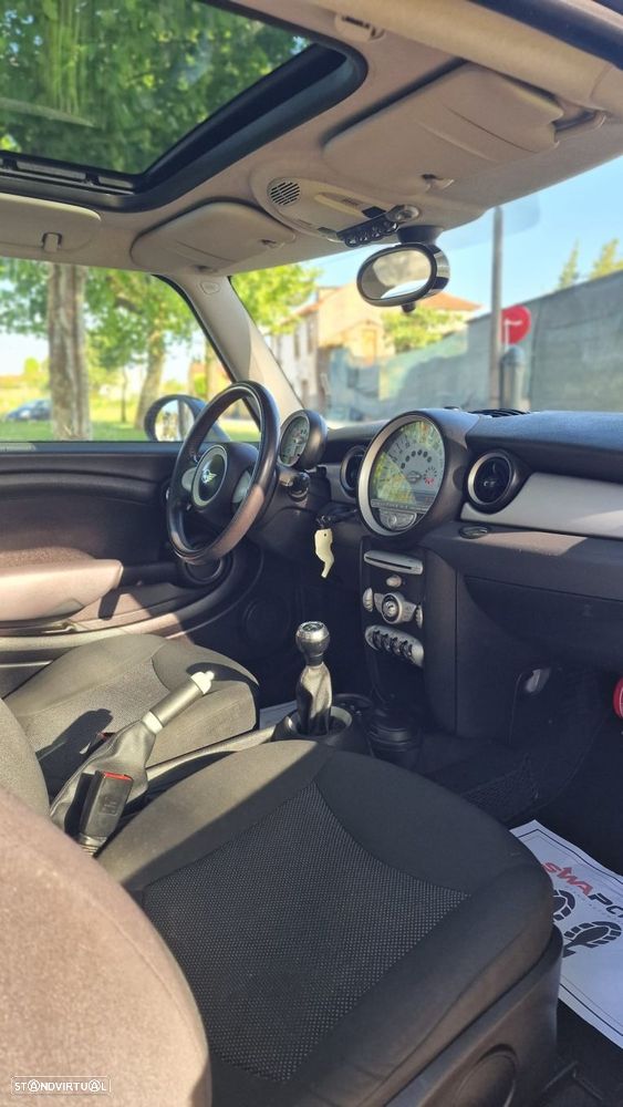 MINI 3 Portas Cooper D - 12