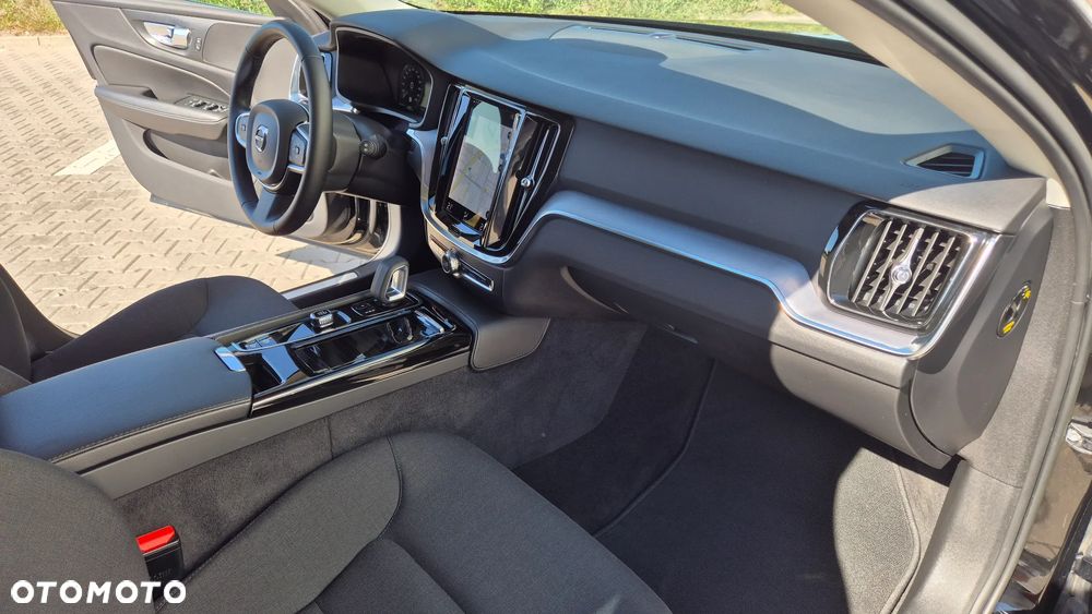 Volvo V60 T6 AWD Plug-In Hybrid Inscription Expression - 23