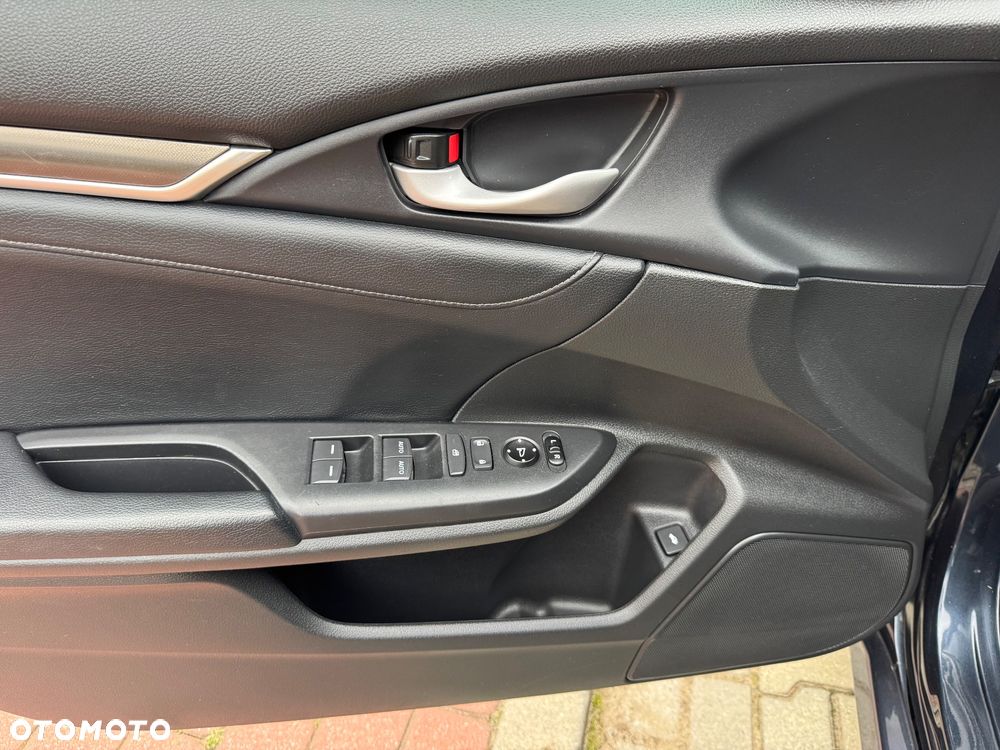 Honda Civic 1.5 i-VTEC Turbo CVT Executive - 28