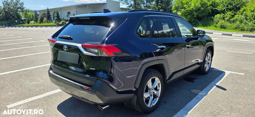 Toyota RAV4 2.0P CVT AWD Luxury - 4