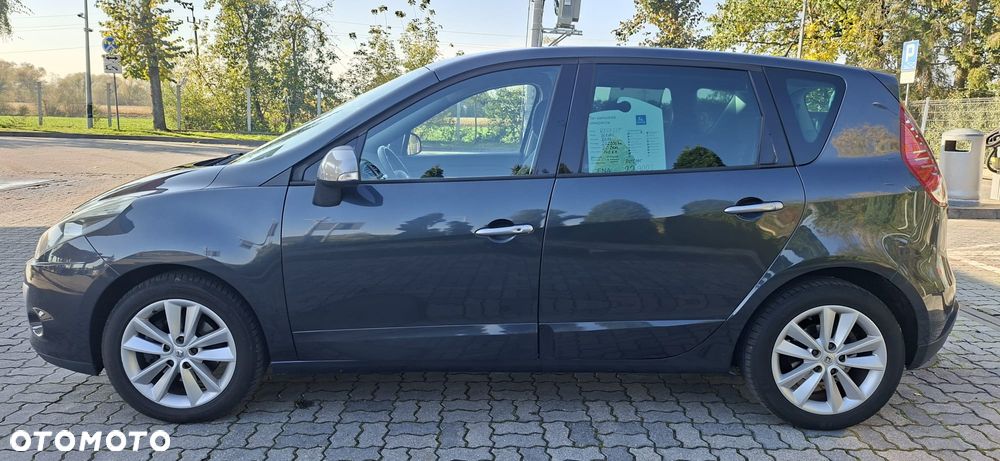 Renault Scenic 2.0 16V Privilege CVT - 25