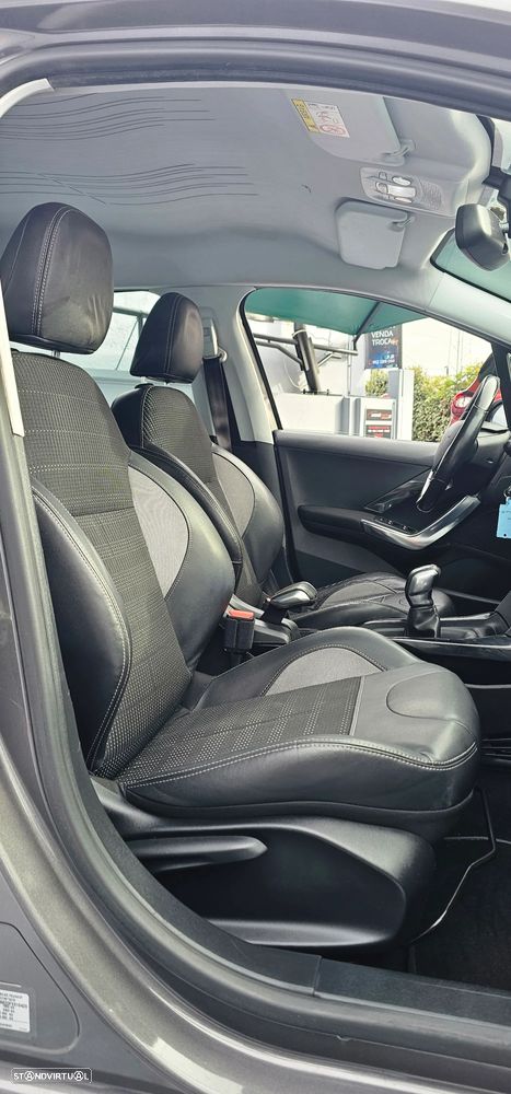 Peugeot 2008 PureTech 110 Stop&Start Allure - 8