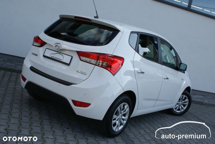 Hyundai ix20 1.4 Premium blue - 37