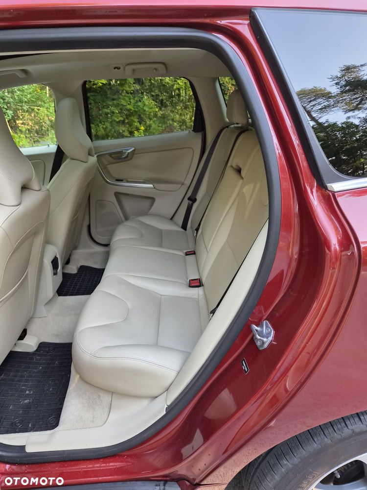 Volvo XC 60 T6 Drive-E Momentum - 8