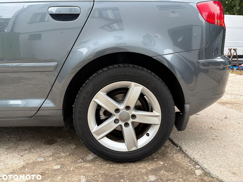 Audi A3 Sportback 1.6 Attraction - 27