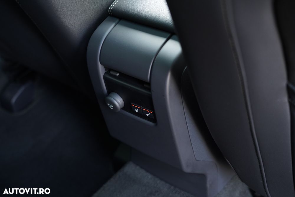 Volvo XC 60 D5 AWD Geartronic Summum - 26