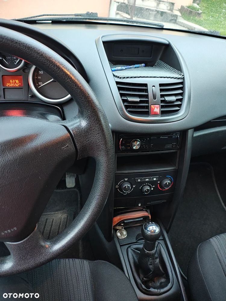 Peugeot 207 1.4 HDi Trendy - 2