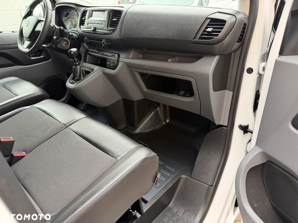 Toyota Proace 2,0 L2H1 - 28