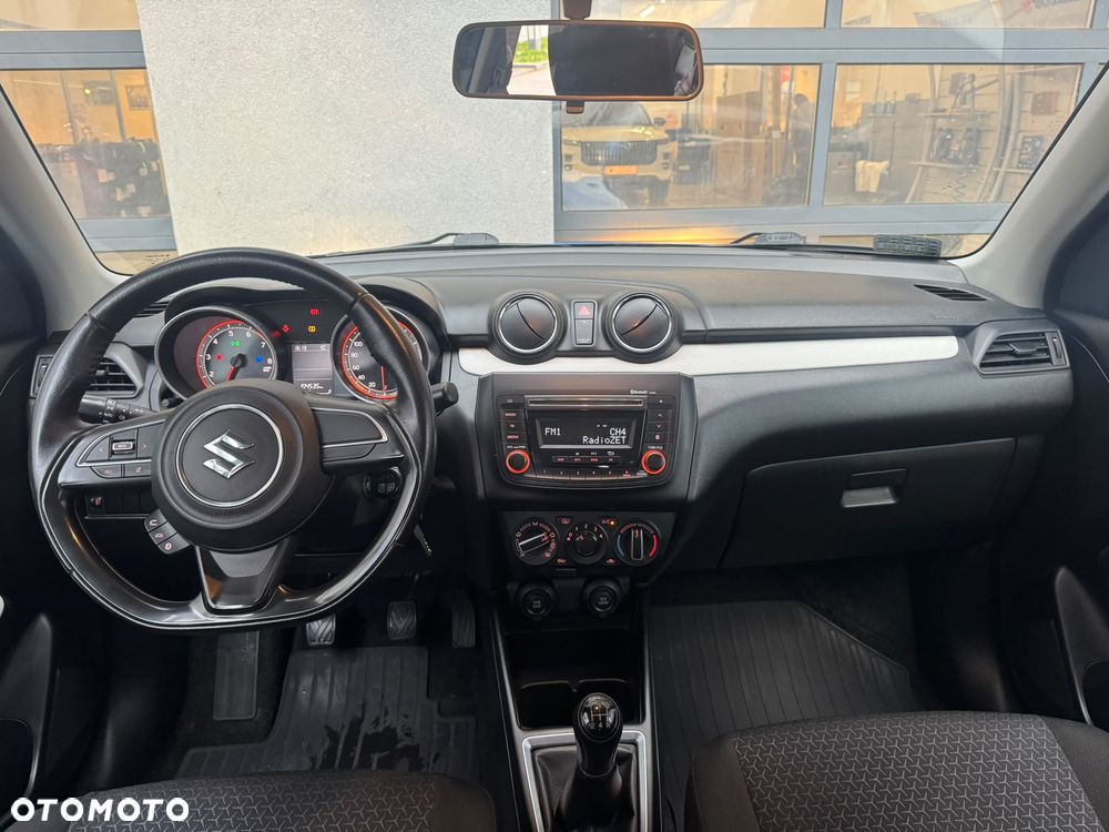 Suzuki Swift 1.2 Premium - 7