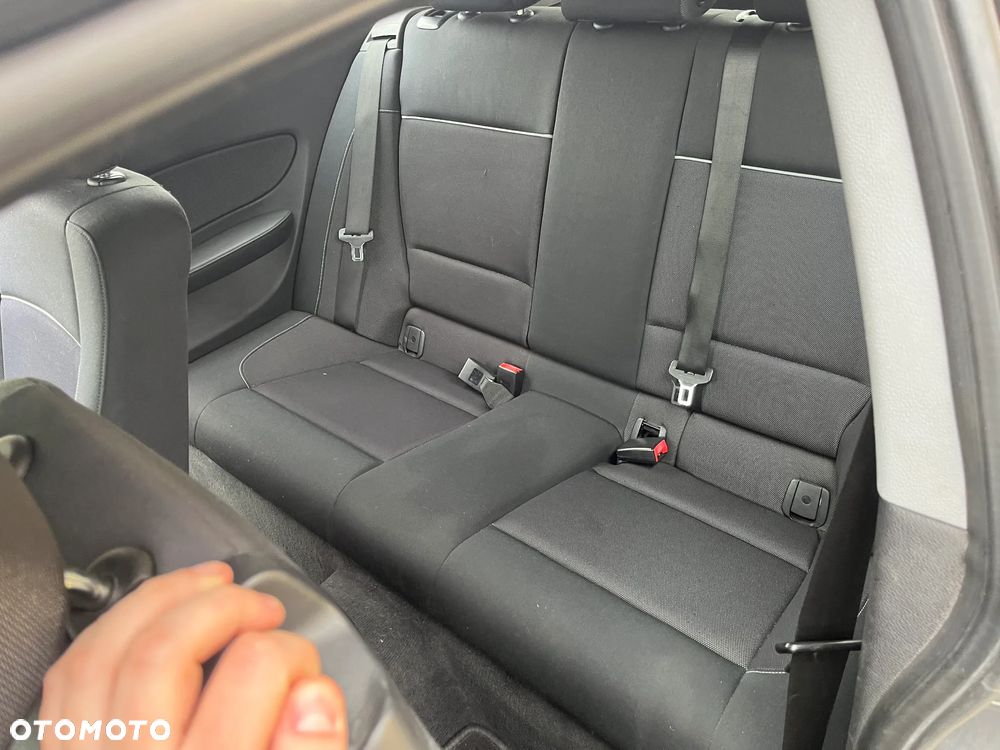 BMW Seria 1 - 19