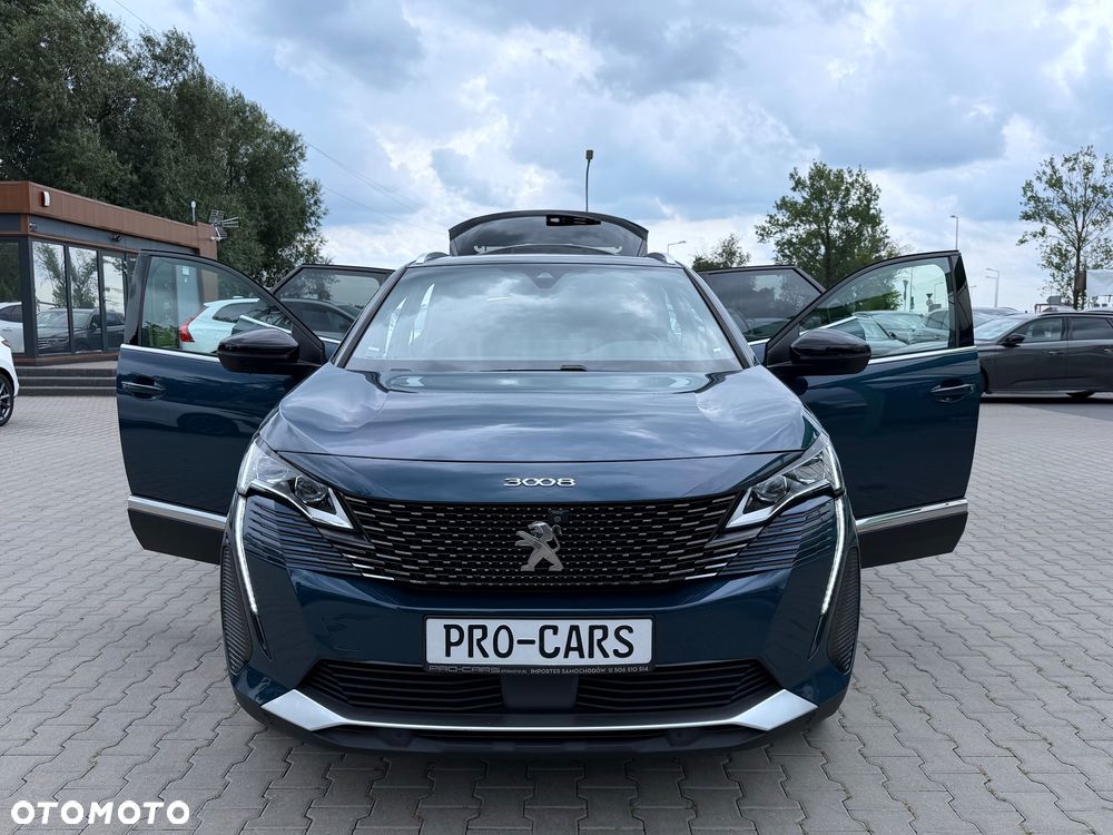 Peugeot 3008 1.6 PureTech HYbrid Allure S&S EAT8 - 17