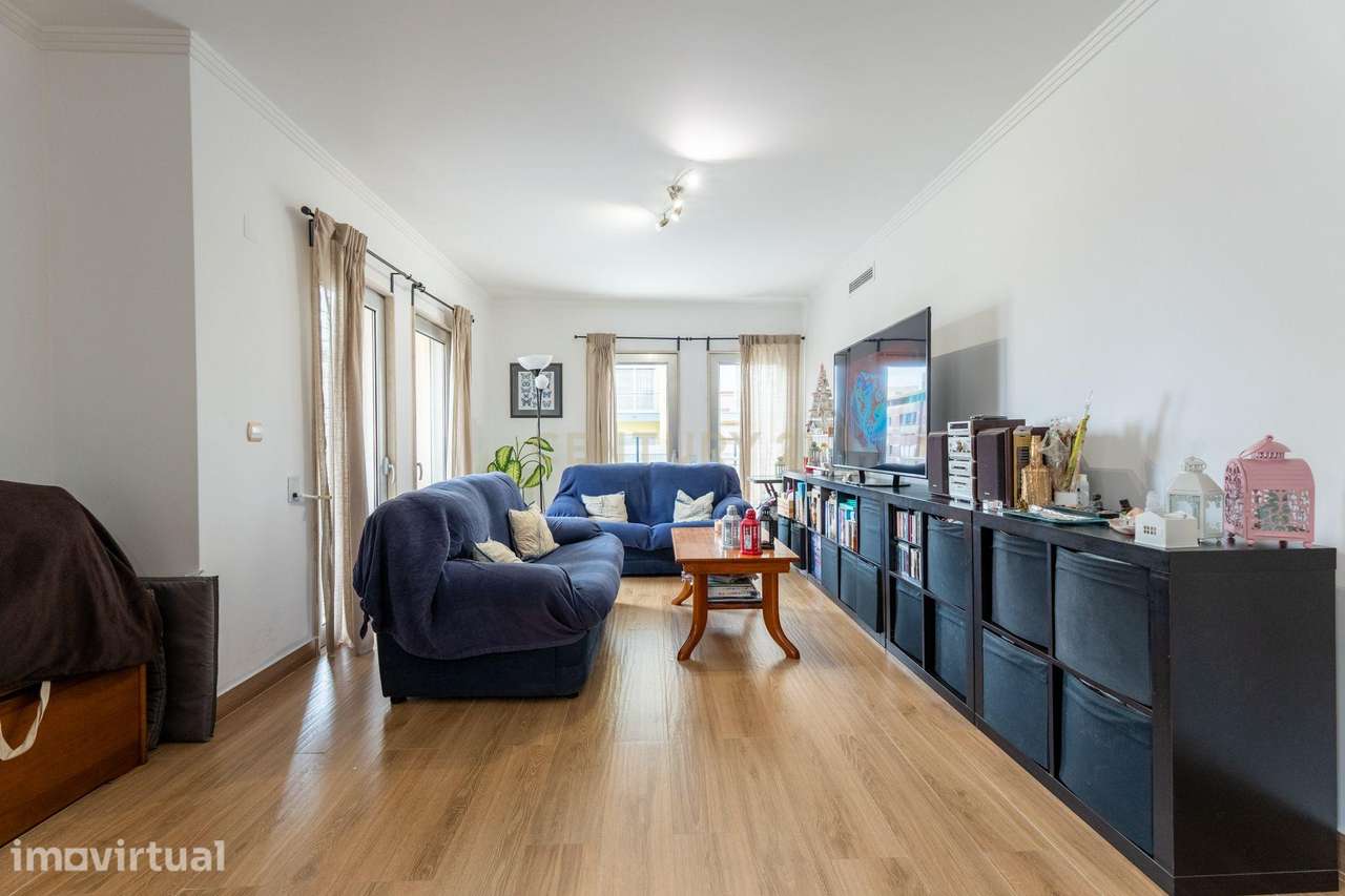 Apartamento T3 com 2 Terraços Gigantes e Vista Rio – A 10 min de Lisbo - Grande imagem: 3/35