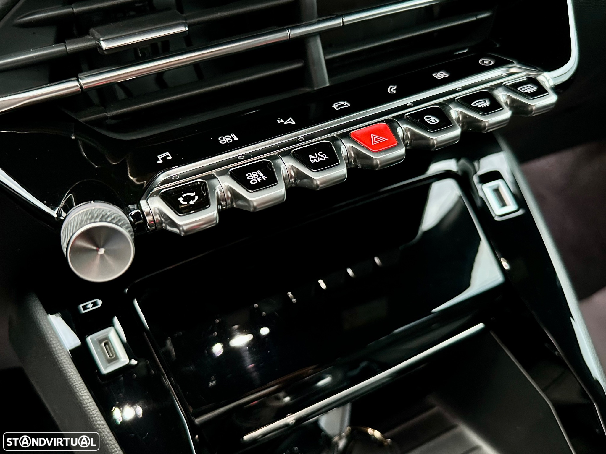 Peugeot e-208 50 kWh GT Line - 33