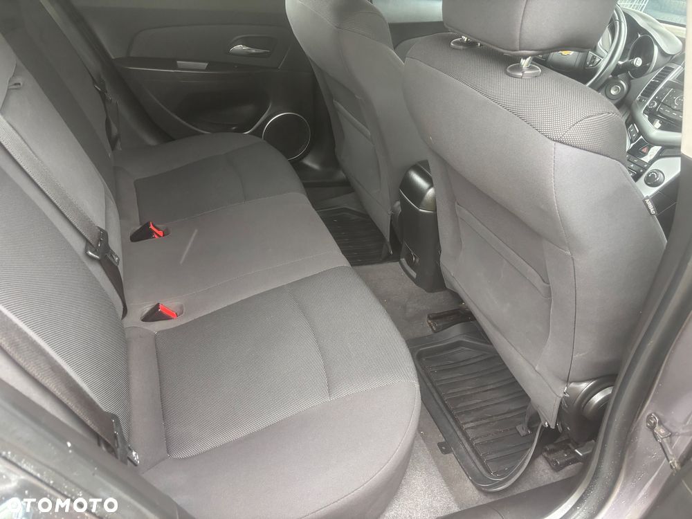 Chevrolet Cruze 1.6 LT - 21