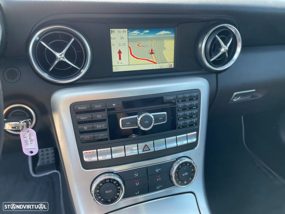 Mercedes-Benz SLK 200 (BlueEFFICIENCY) 7G-TRONIC — fotografia 15