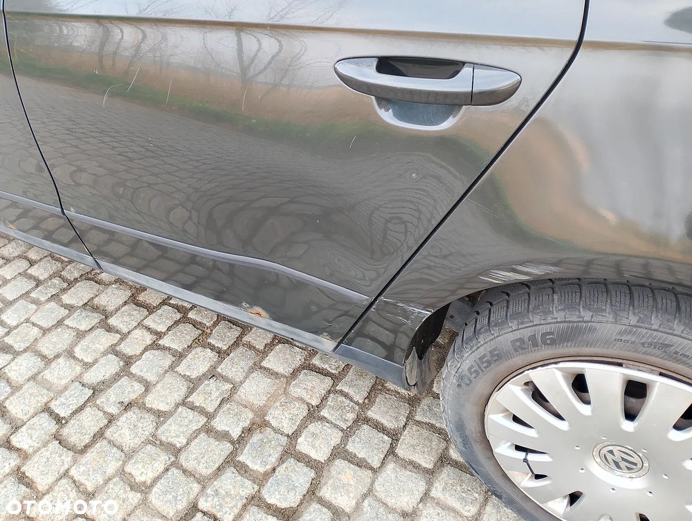 Volkswagen Passat 1.9 TDI DPF Comfortline - 19