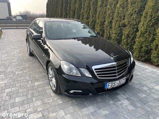 Mercedes-Benz Klasa E 250 CDI DPF BlueEFFICIENCY Automatik - 3