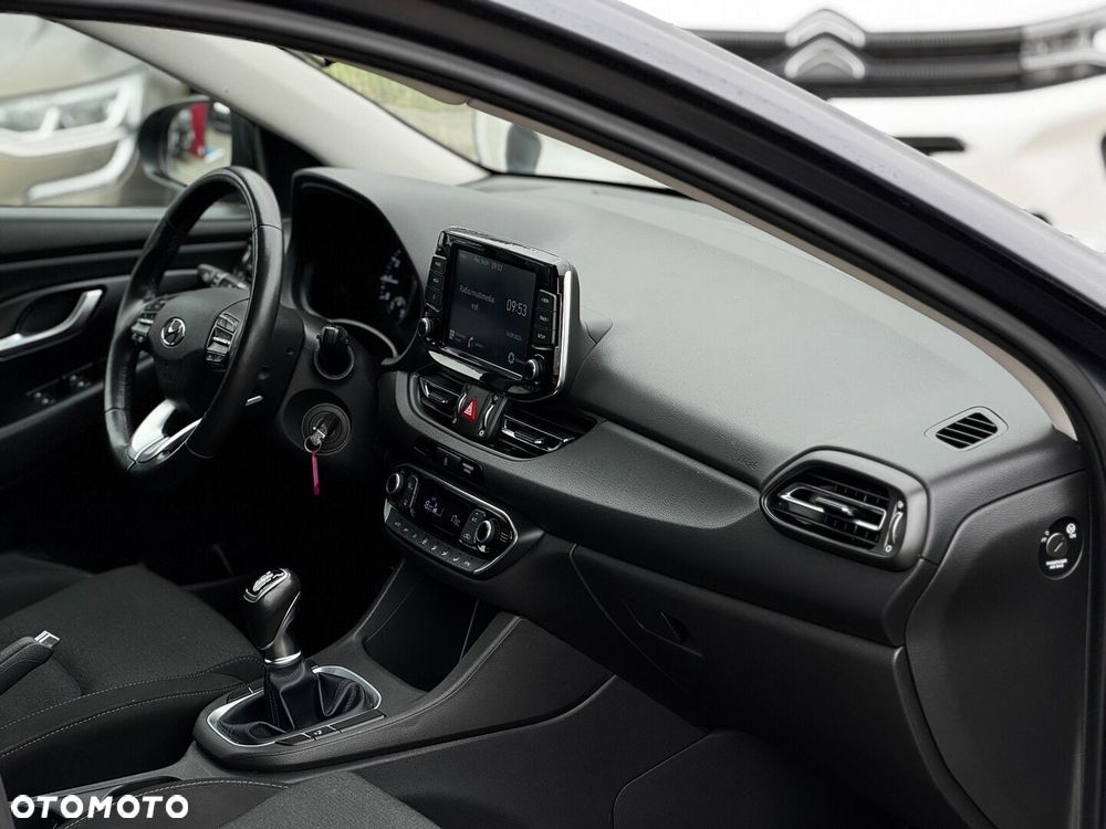 Hyundai i30 1.5 DPI Smart - 12