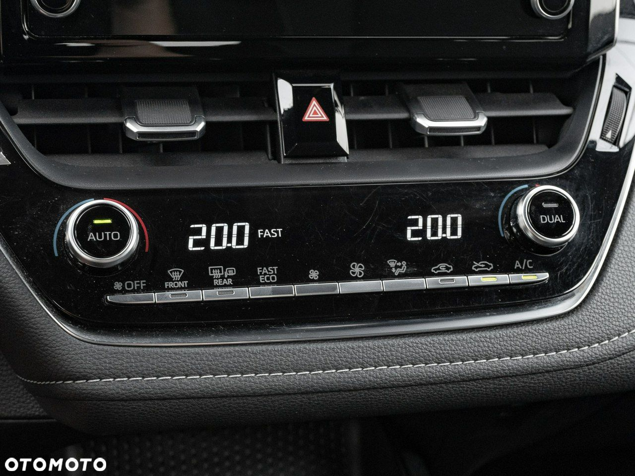 Toyota Corolla 1.8 Hybrid GPF Comfort - 20