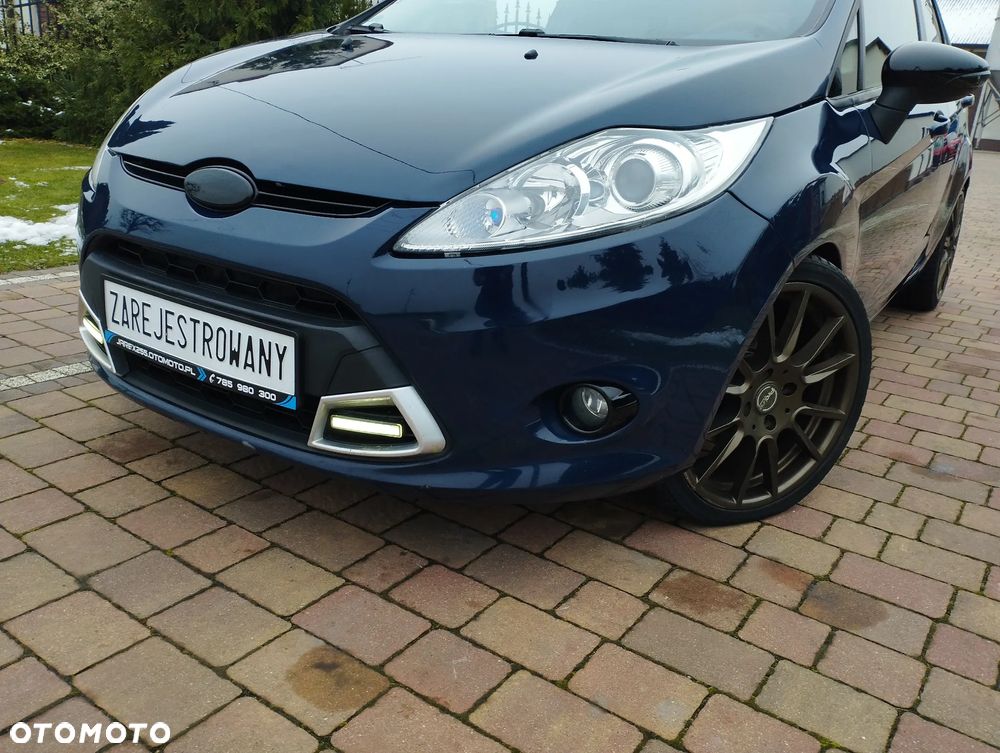Ford Fiesta 1.4 Champions Edition - 1