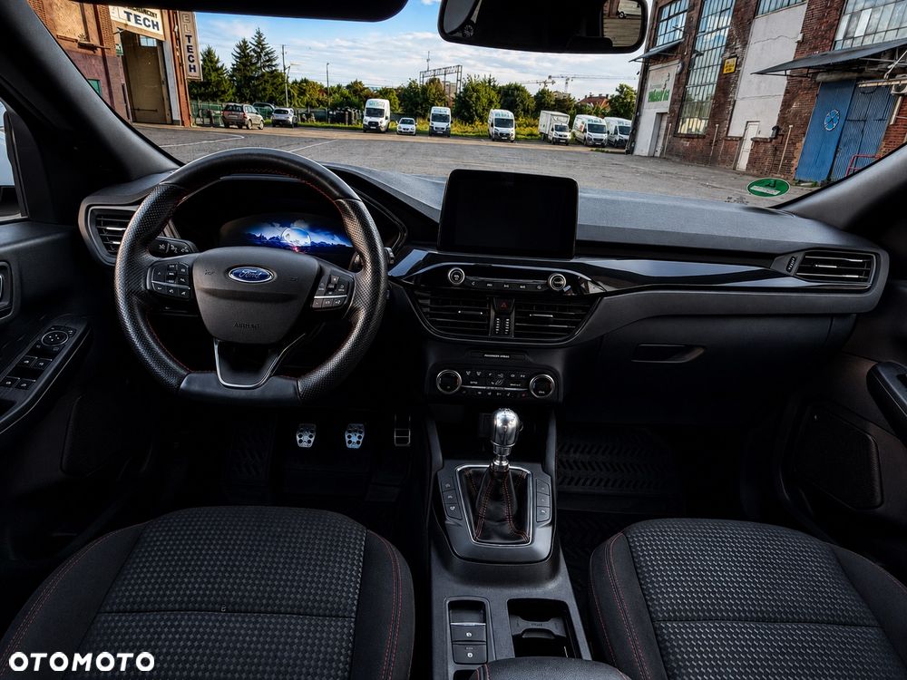 Ford Kuga 1.5 EcoBlue ST-LINE - 17