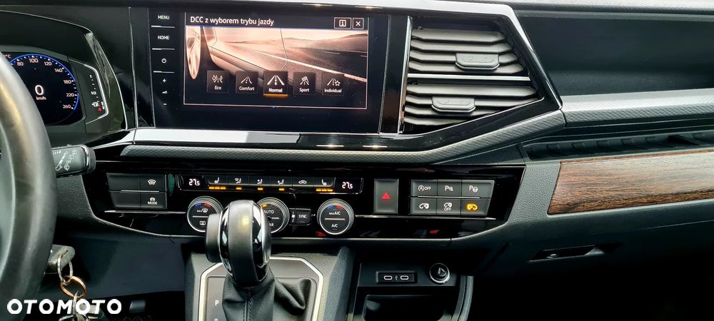 Volkswagen Multivan - 31