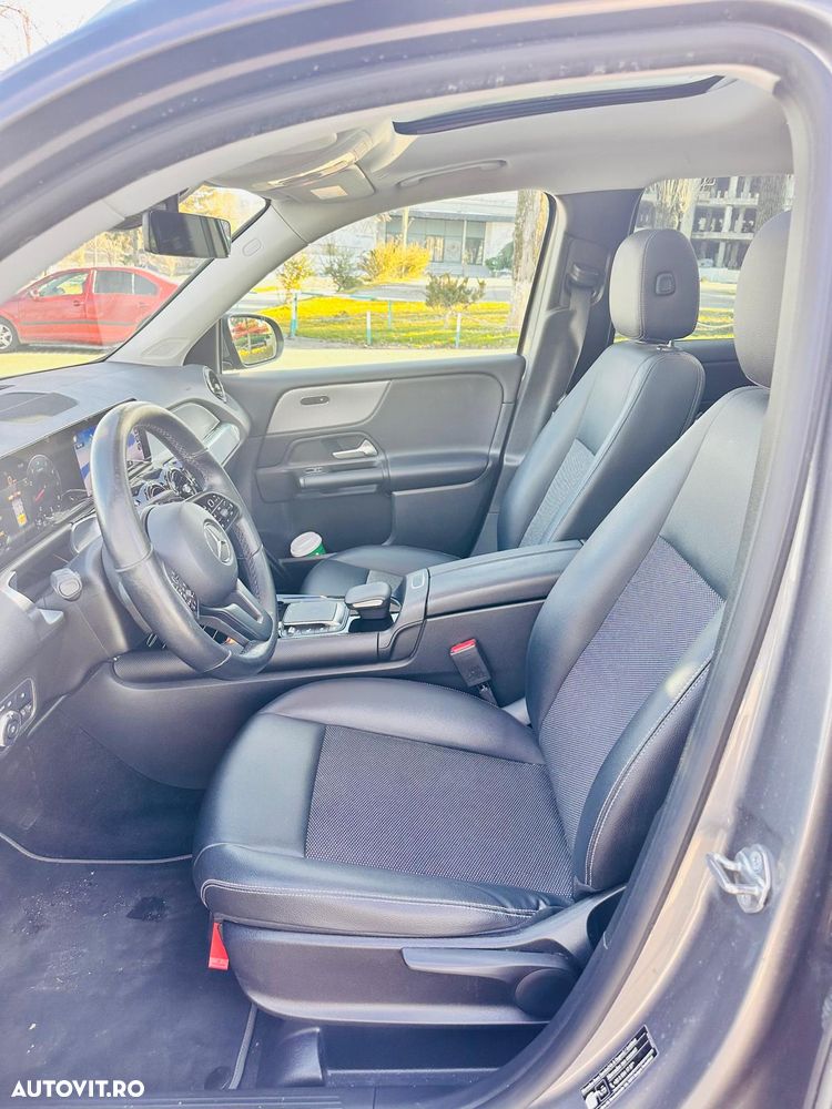 Mercedes-Benz GLB 180 7G-DCT Progressive - 24