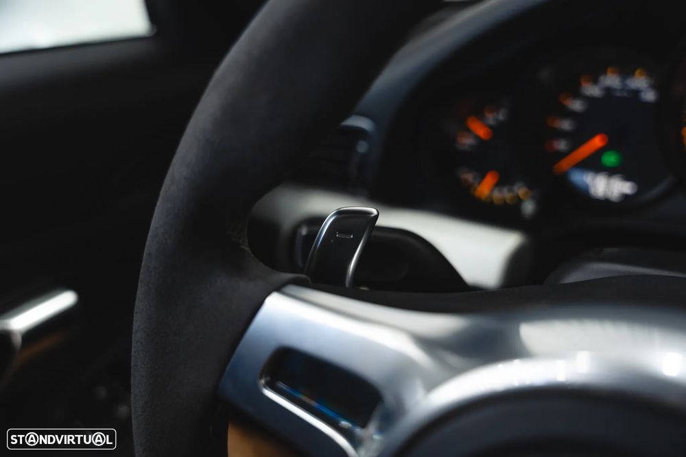 Porsche 911 Série F - 39