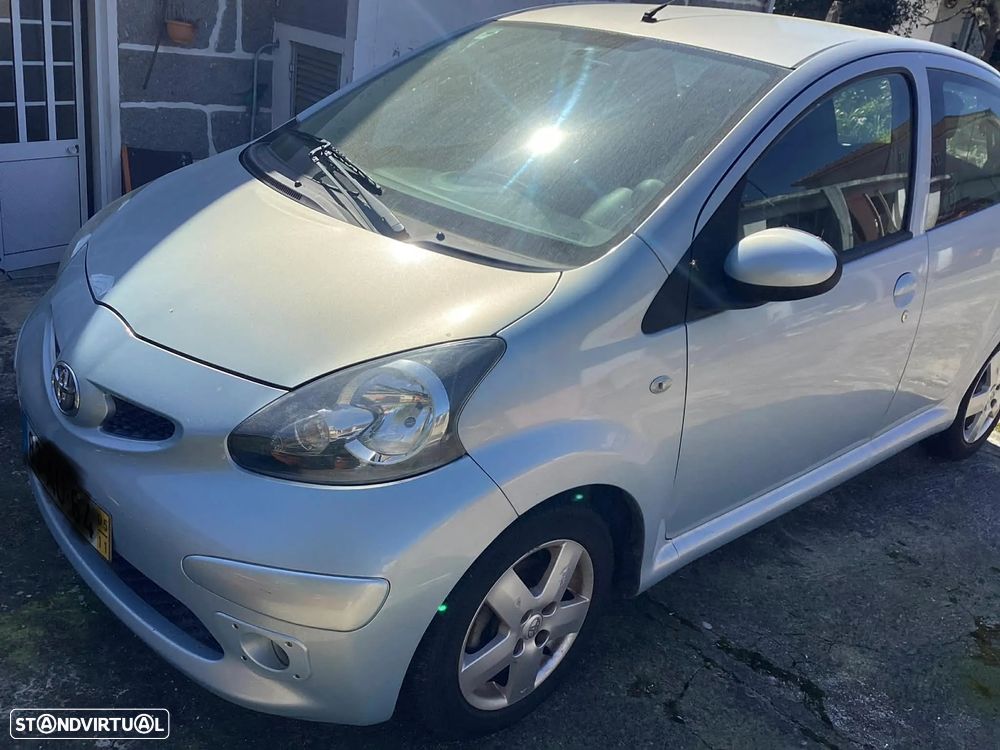 Toyota Aygo 1.0 Plus Sport Pack - 2