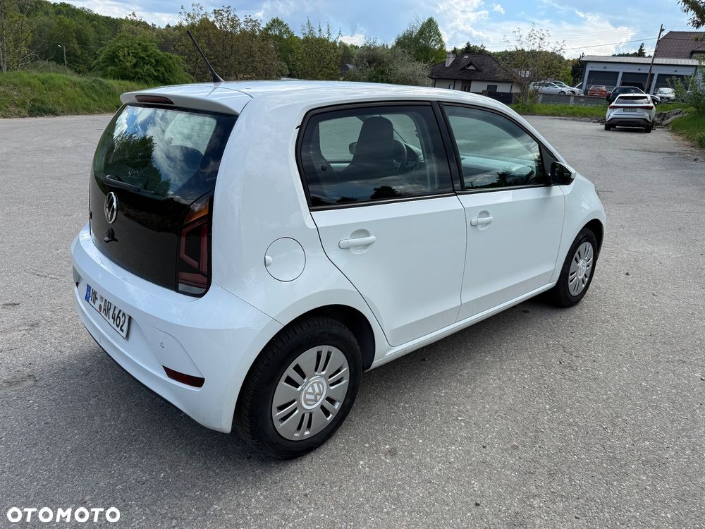 Volkswagen up! Active - 6