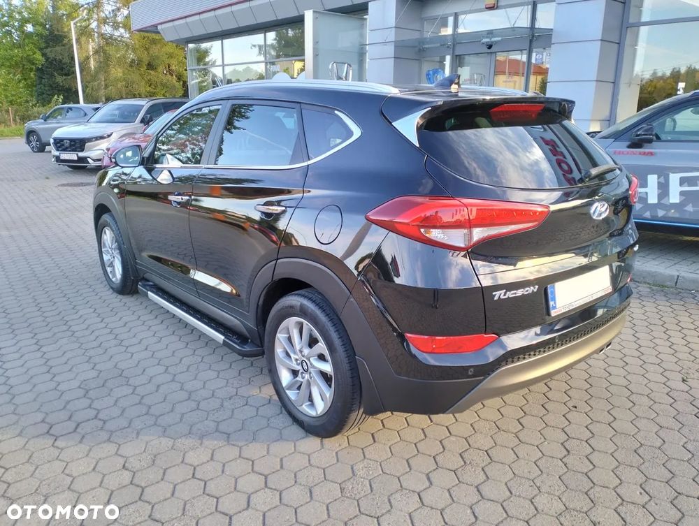 Hyundai Tucson 1.7 CRDI BlueDrive Style 2WD - 3