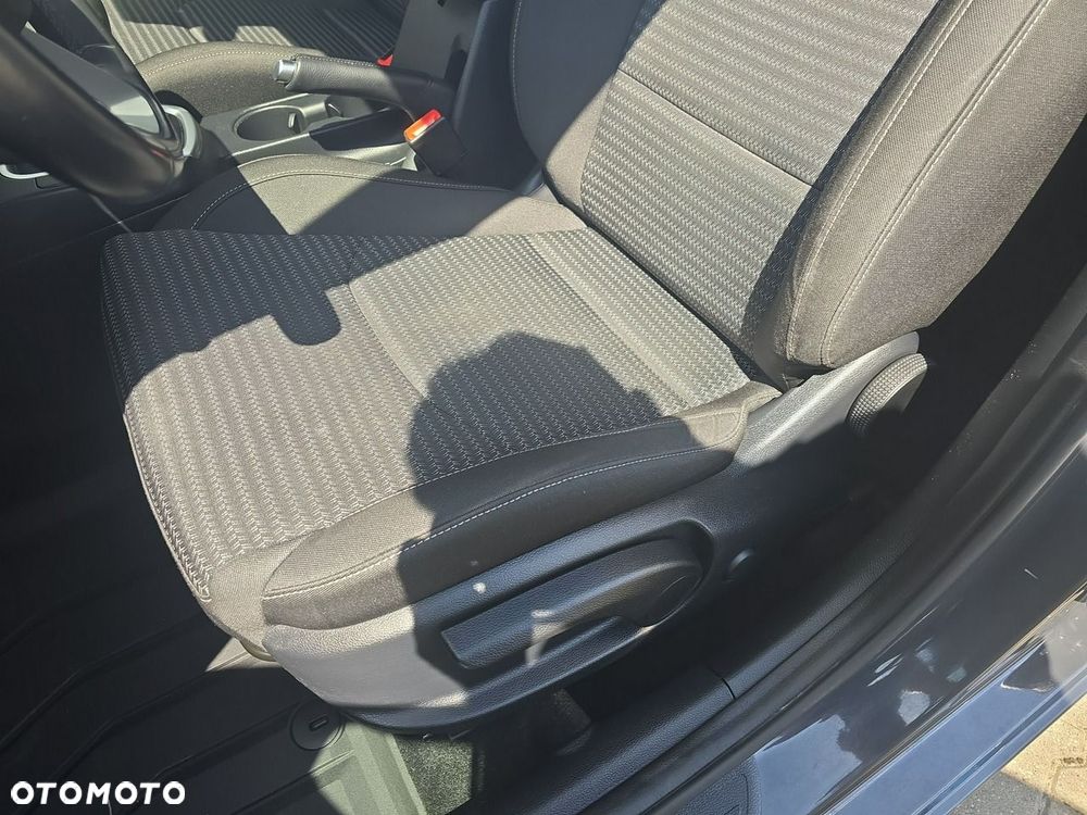 Kia Ceed - 12