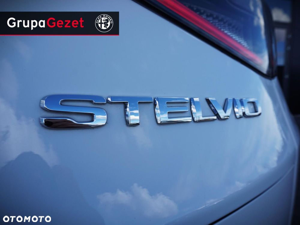 Alfa Romeo Stelvio - 9