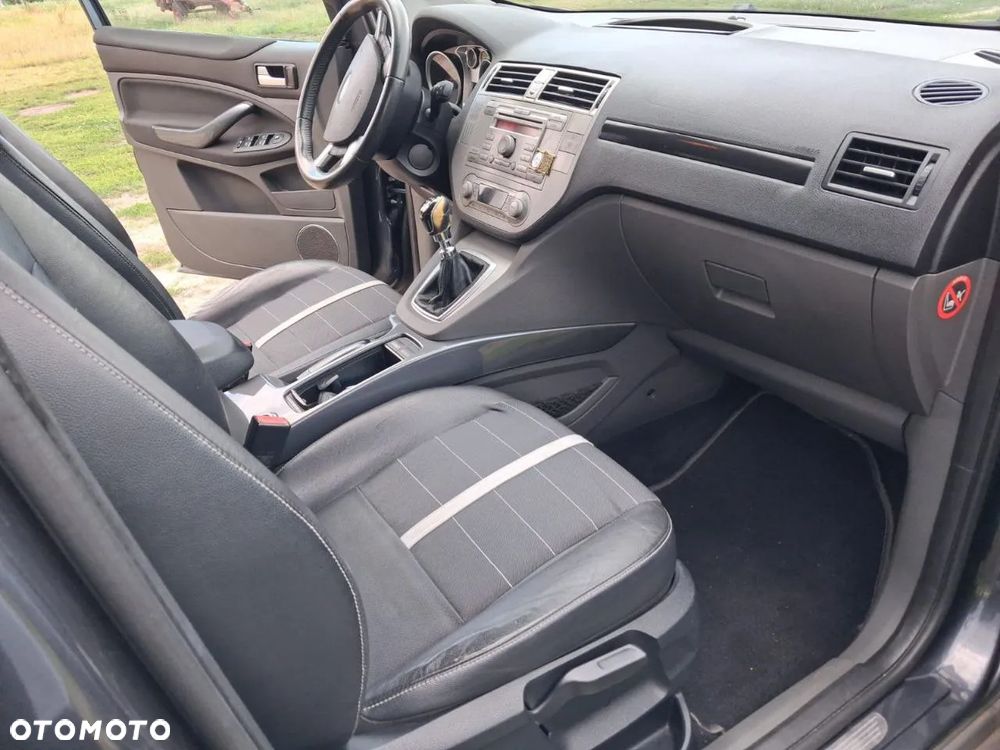 Ford Kuga - 7