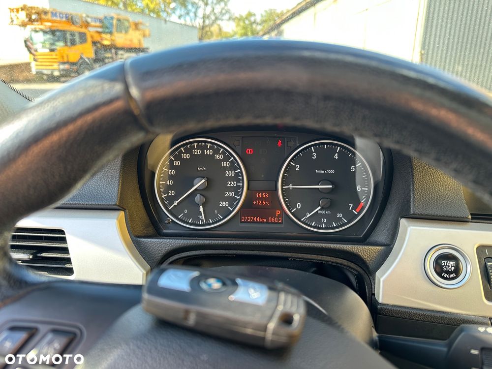 BMW Seria 3 - 35