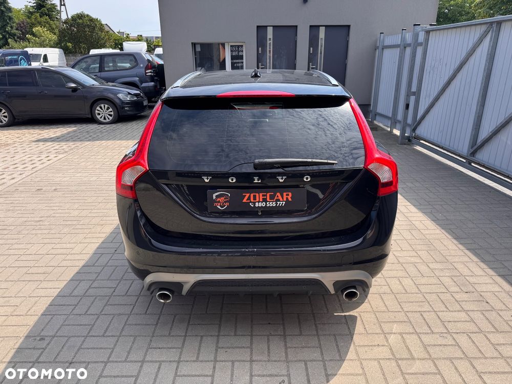 Volvo V60 D4 Geartronic RDesign - 4