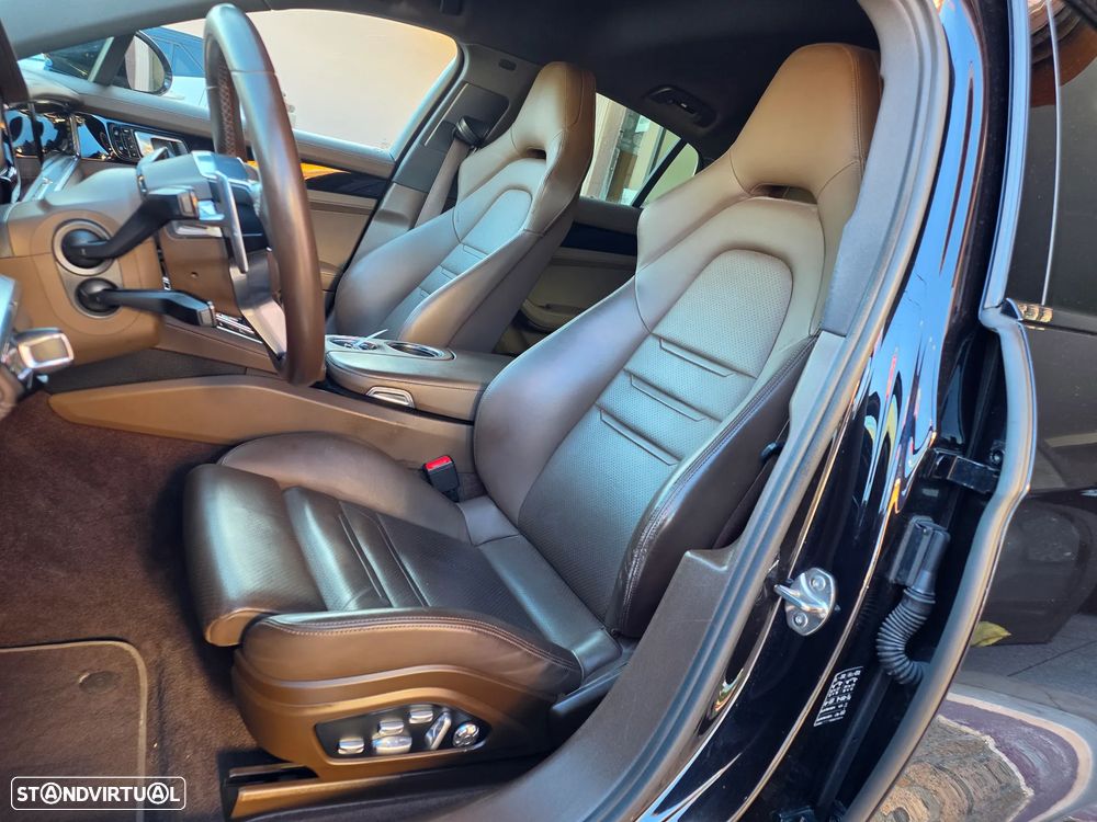 Porsche Panamera - 14