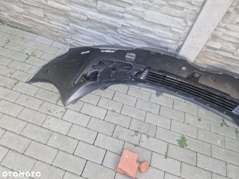 Zderzak Toyota Auris II lift 2015 - bez dziur - 7