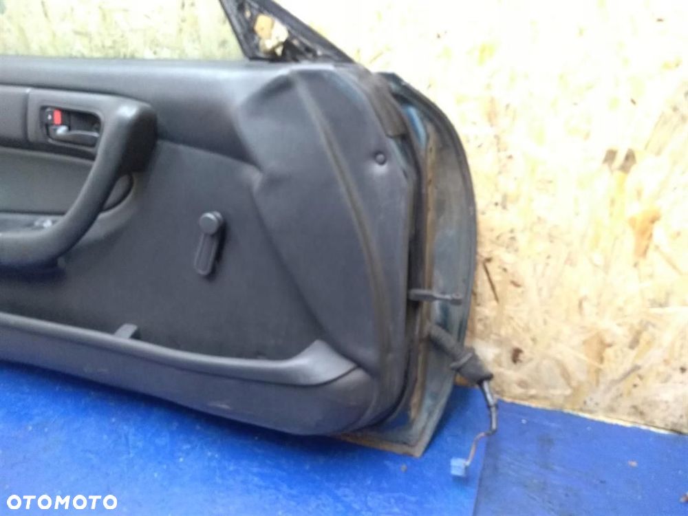 DRZWI LEWE KOMPLETNE TOYOTA CELICA V - 3