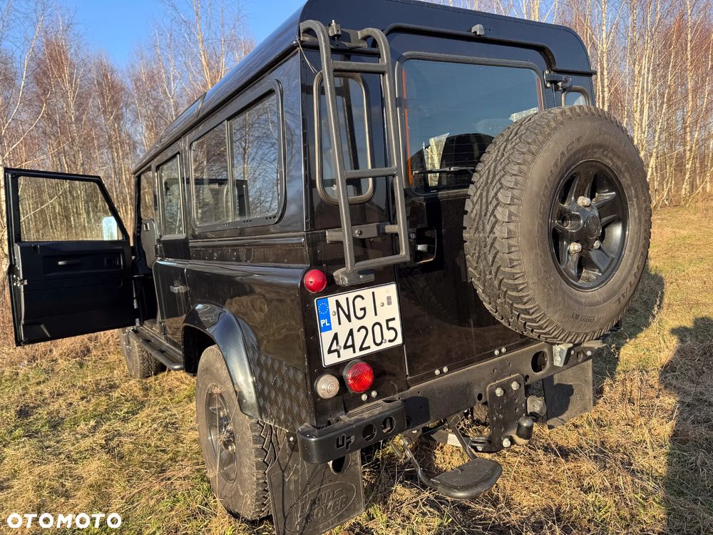 Land Rover Defender 110 Black Pearl Limited Edition - 13