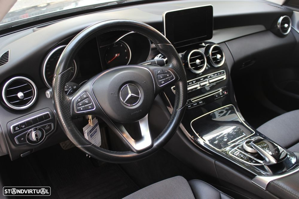 Mercedes-Benz C 220 - 13