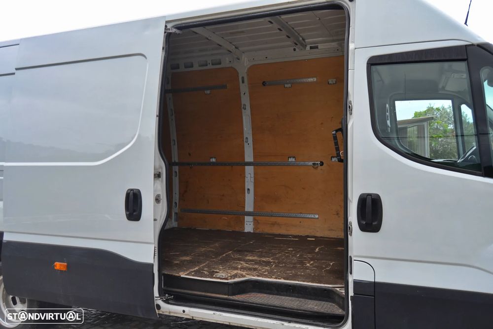 Iveco Daily 35C13 Rodado Duplo - IVA DEDUTÍVEL - 12