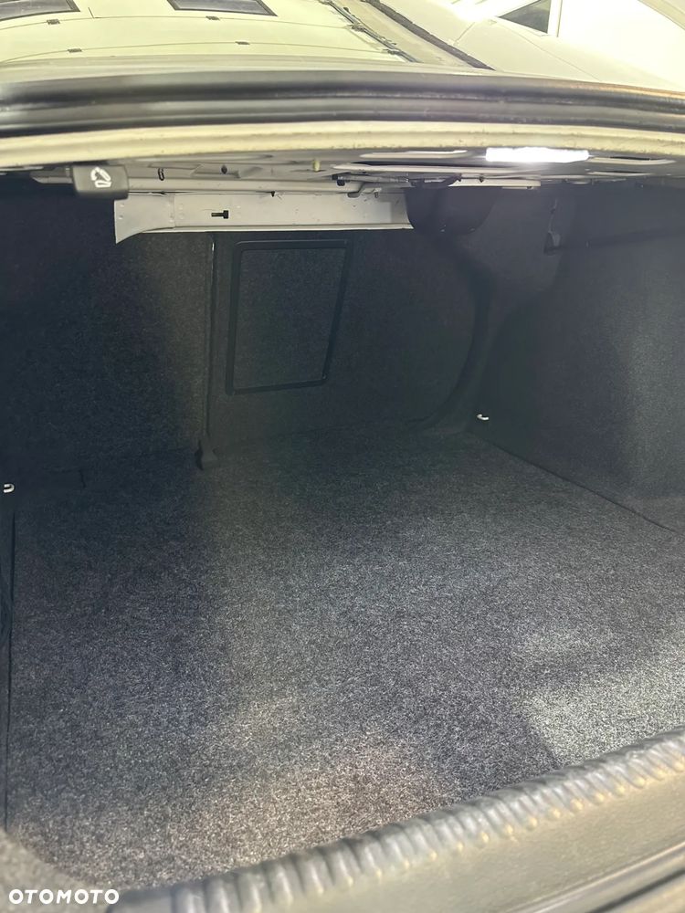 Volkswagen Jetta 2.0 TDI DPF DSG Highline - 21