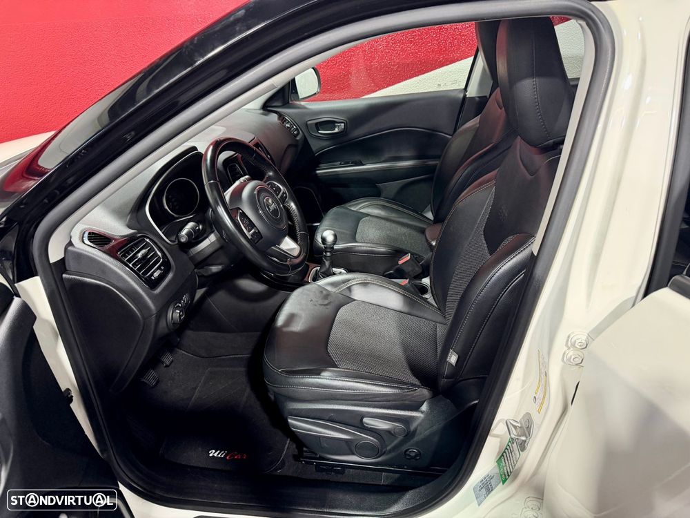 Jeep Compass 1.6 M-Jet Limited - 29