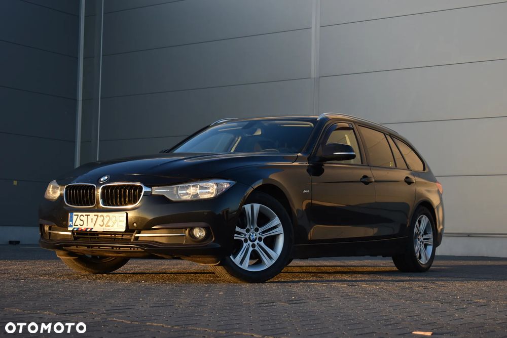 BMW Seria 3 320d Sport Line - 24