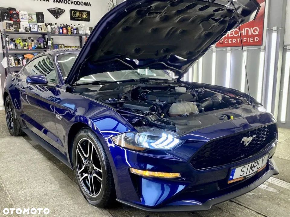 Ford Mustang - 4