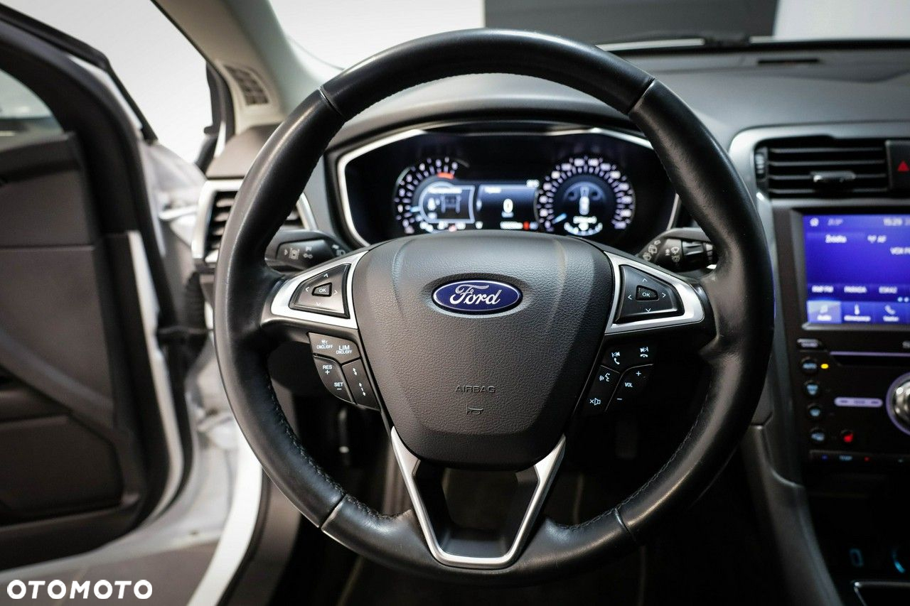 Ford Mondeo - 13