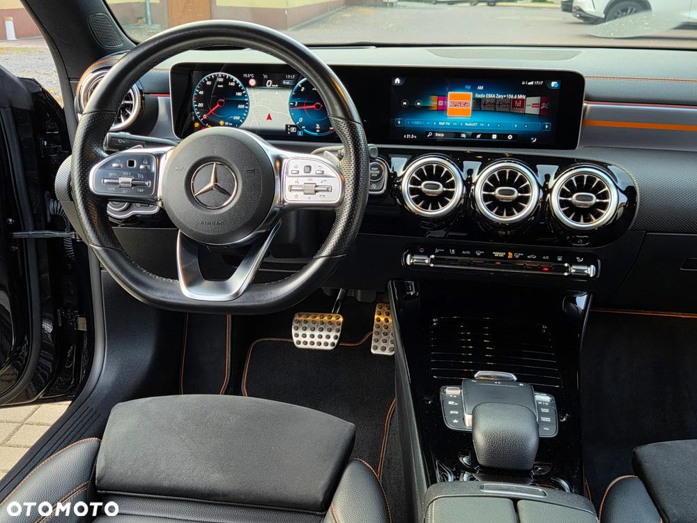 Mercedes-Benz CLA - 24
